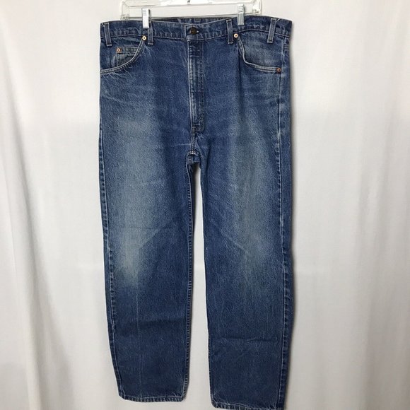 Vintage Levi's Men's Straight Jeans. (Tag says 40 but they measure at 38) - Picture 3 of 7